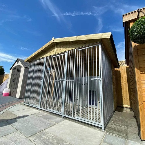 Triple dog kennel - 10,